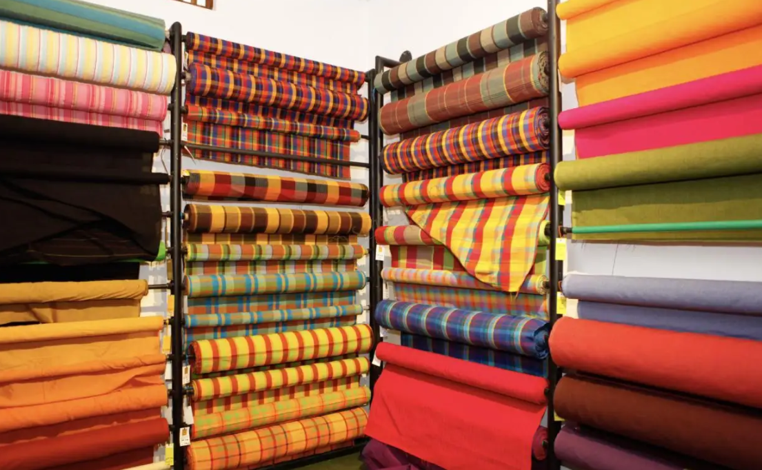 纺织品的对色观察，选购哪种标准光源箱？